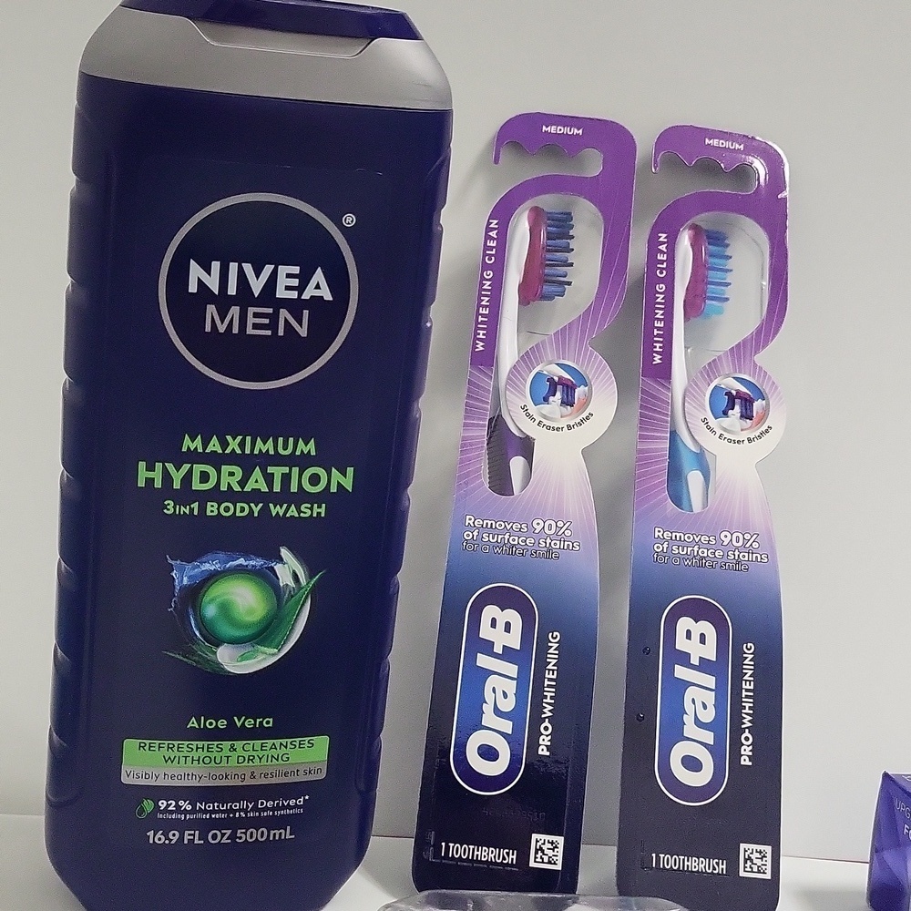Men's Personal Care Bundle - Picture 5 of 6